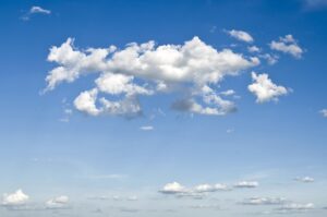Mehr über den Artikel erfahren Über den Wolken – eine Verbindung von Himmel und Erde 
